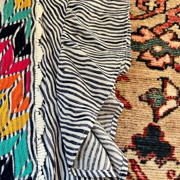 THML embroidered dress - Picture 2 of 5